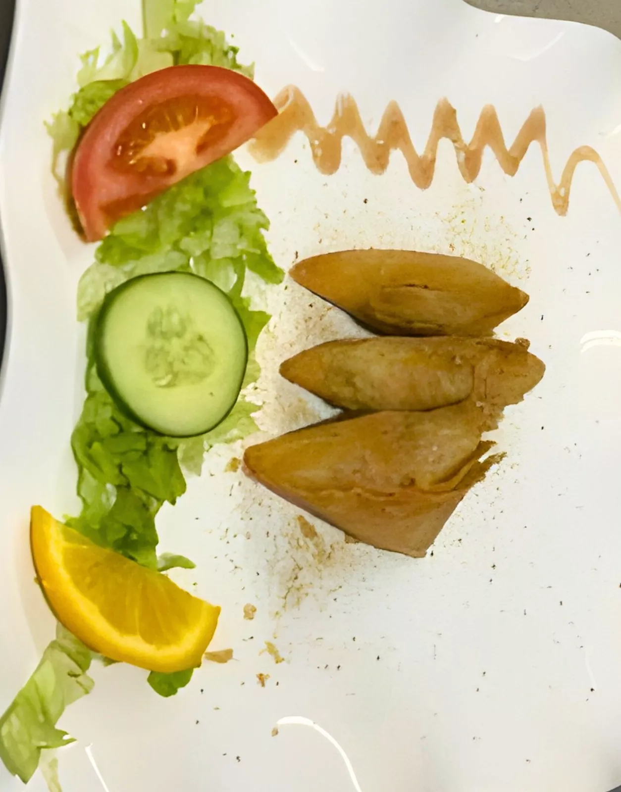 Samosa avec Salade